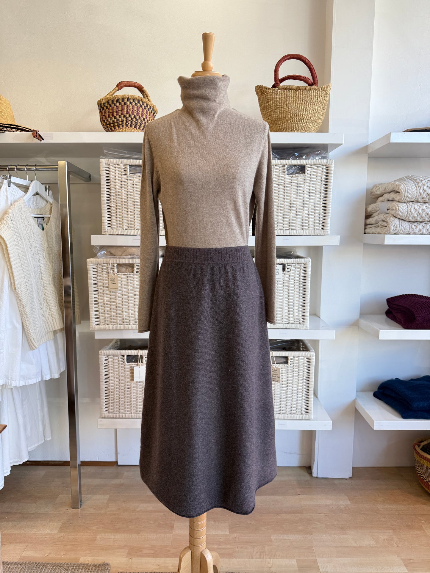 The Amara Skirt – Brown Cashmere