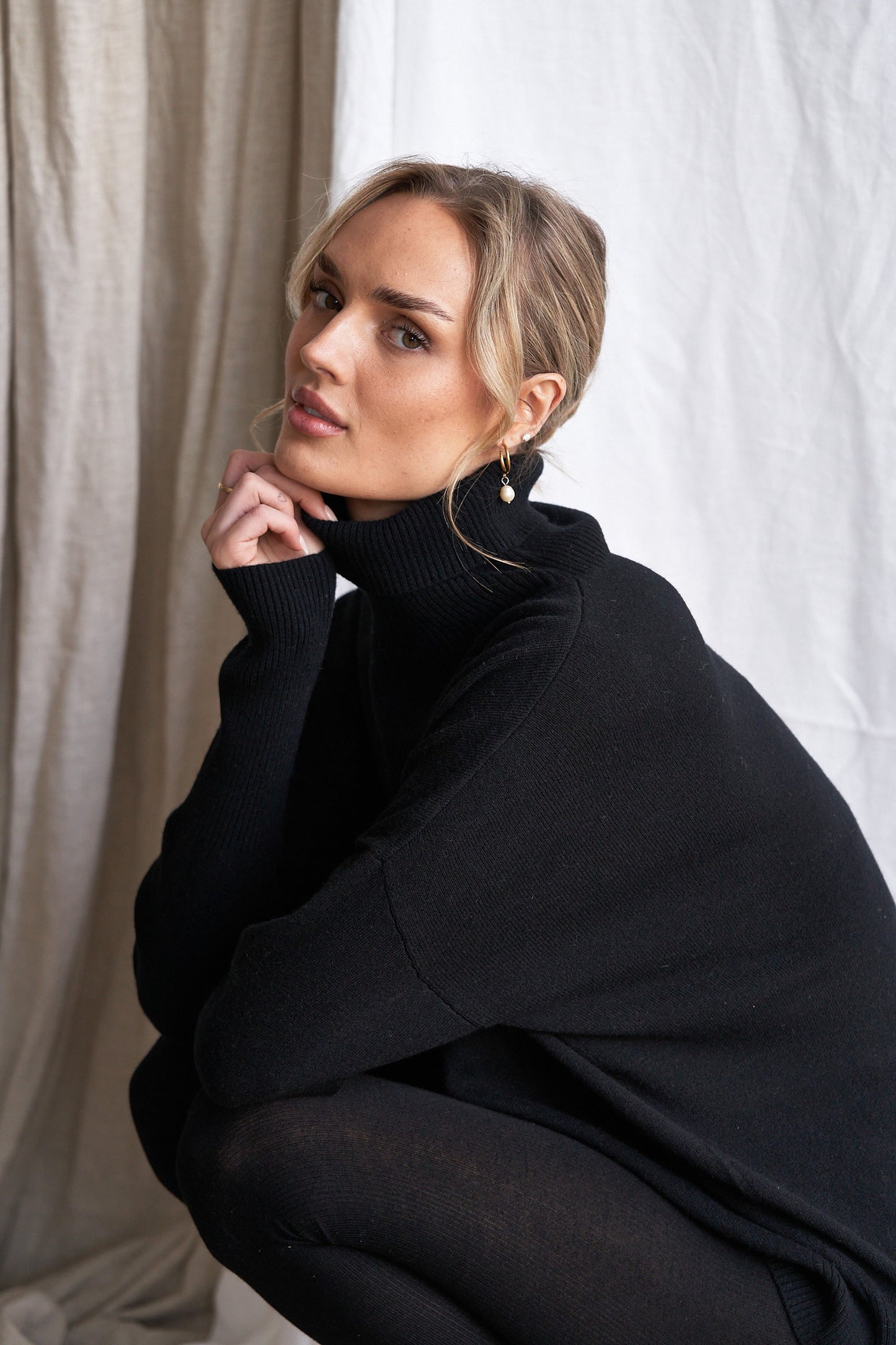 The Louna Leggings – Black Cashmere
