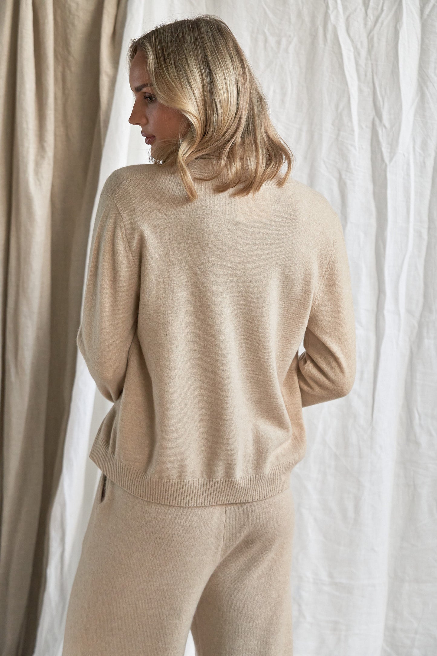 The Marais Cardigan – Oatmeal Cashmere