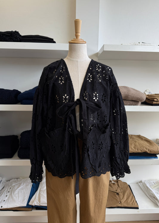 Nestled in the heart of Toorak Road, Melbourne, our boutique offers a thoughtfully curated collection of organic cotton clothing designed for the modern woman who values comfort, quality, and conscious living. Each piece in our collection is made from 100% organic cotton, combining timeless design with sustainable practices to bring you garments that feel as good as they look.

From effortlessly flowy cotton dresses and lightweight jackets to relaxed-fit pants and delicate broderie anglaise pieces, our rang