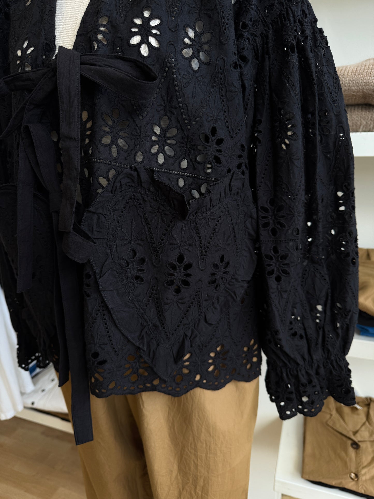 Nestled in the heart of Toorak Road, Melbourne, our boutique offers a thoughtfully curated collection of organic cotton clothing designed for the modern woman who values comfort, quality, and conscious living. Each piece in our collection is made from 100% organic cotton, combining timeless design with sustainable practices to bring you garments that feel as good as they look.

From effortlessly flowy cotton dresses and lightweight jackets to relaxed-fit pants and delicate broderie anglaise pieces, our rang