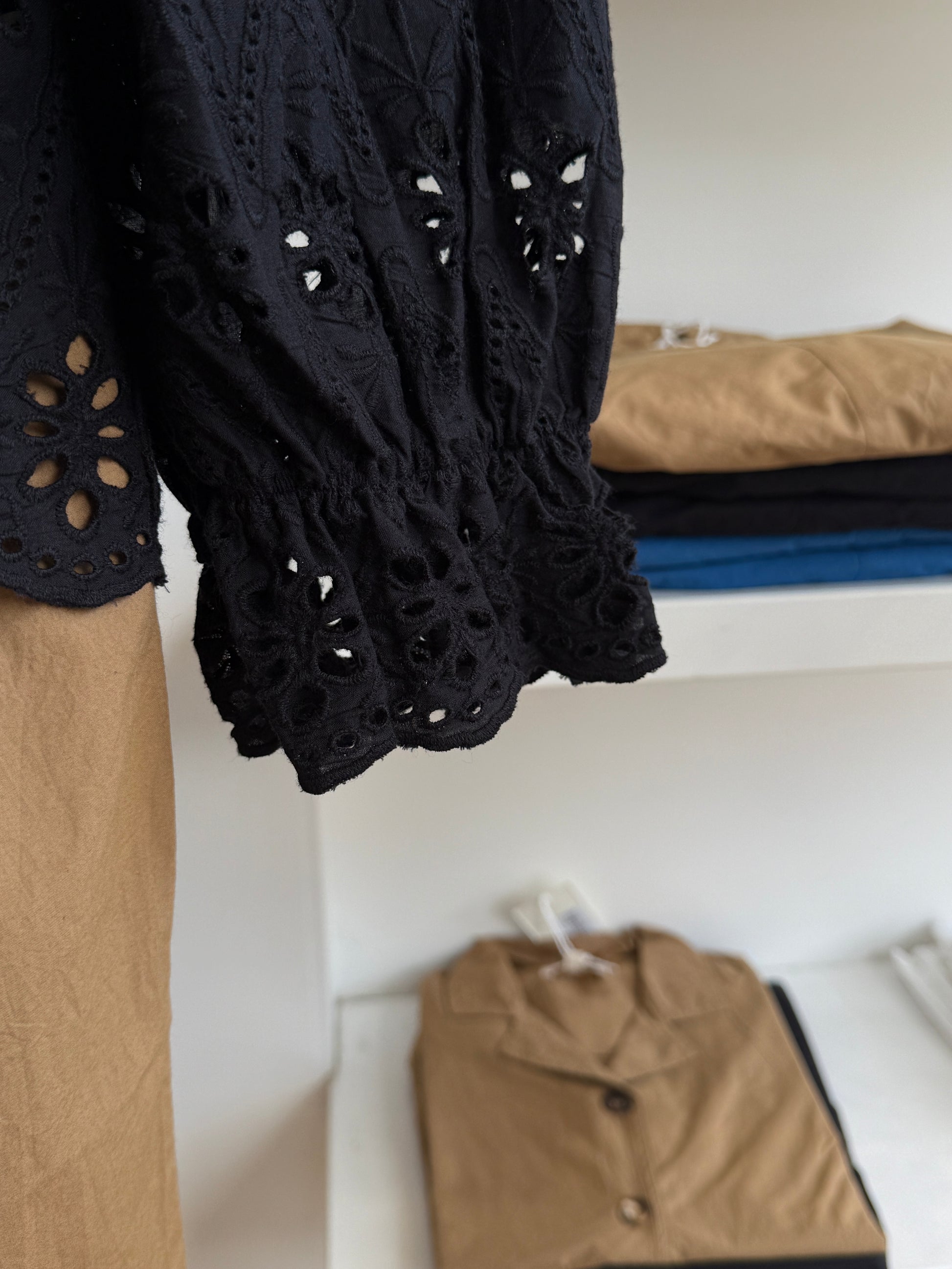 Nestled in the heart of Toorak Road, Melbourne, our boutique offers a thoughtfully curated collection of organic cotton clothing designed for the modern woman who values comfort, quality, and conscious living. Each piece in our collection is made from 100% organic cotton, combining timeless design with sustainable practices to bring you garments that feel as good as they look.

From effortlessly flowy cotton dresses and lightweight jackets to relaxed-fit pants and delicate broderie anglaise pieces, our rang