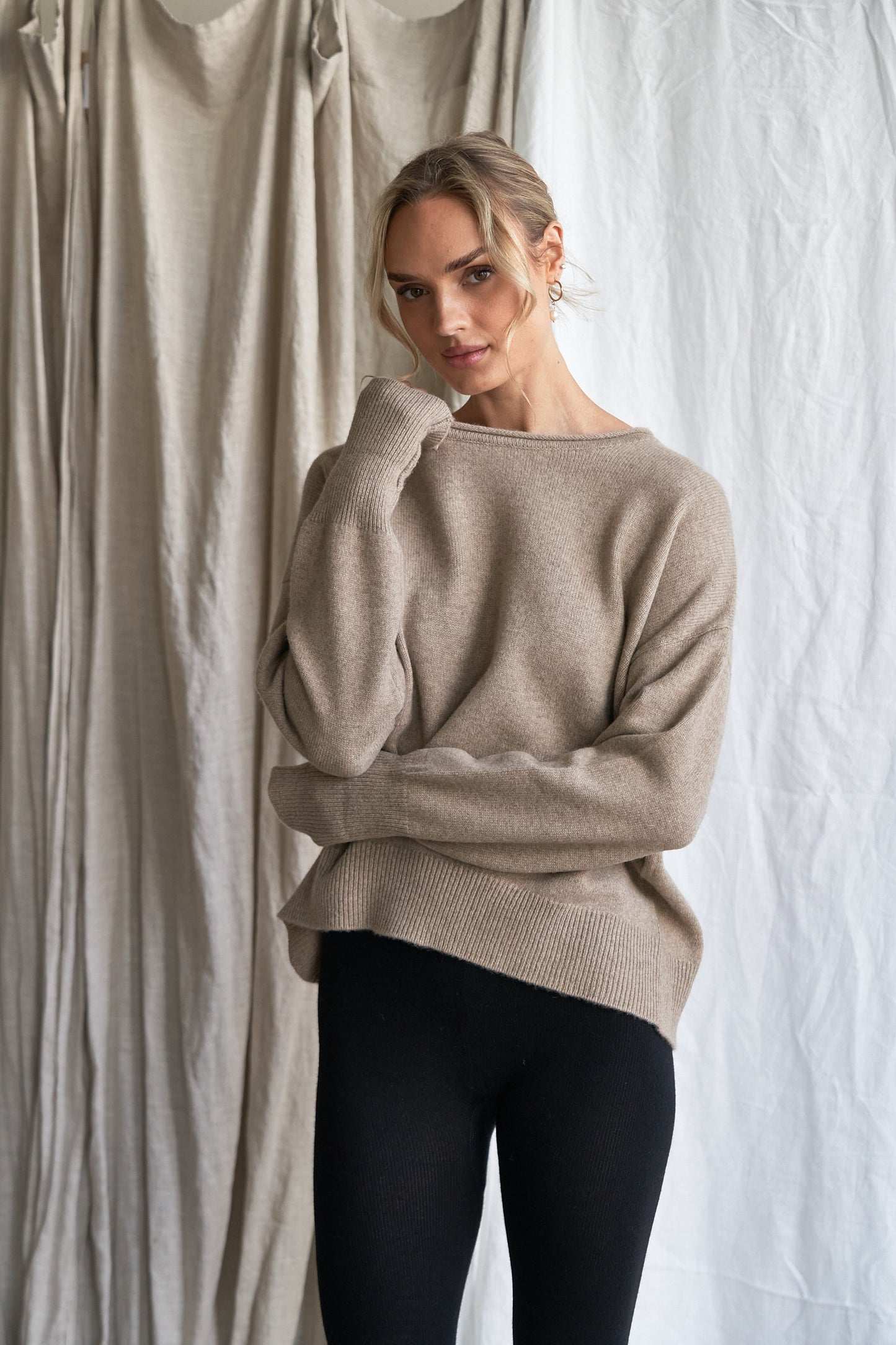 The Arlo Sweater – Mushroom Cashmere with Rolled Edges