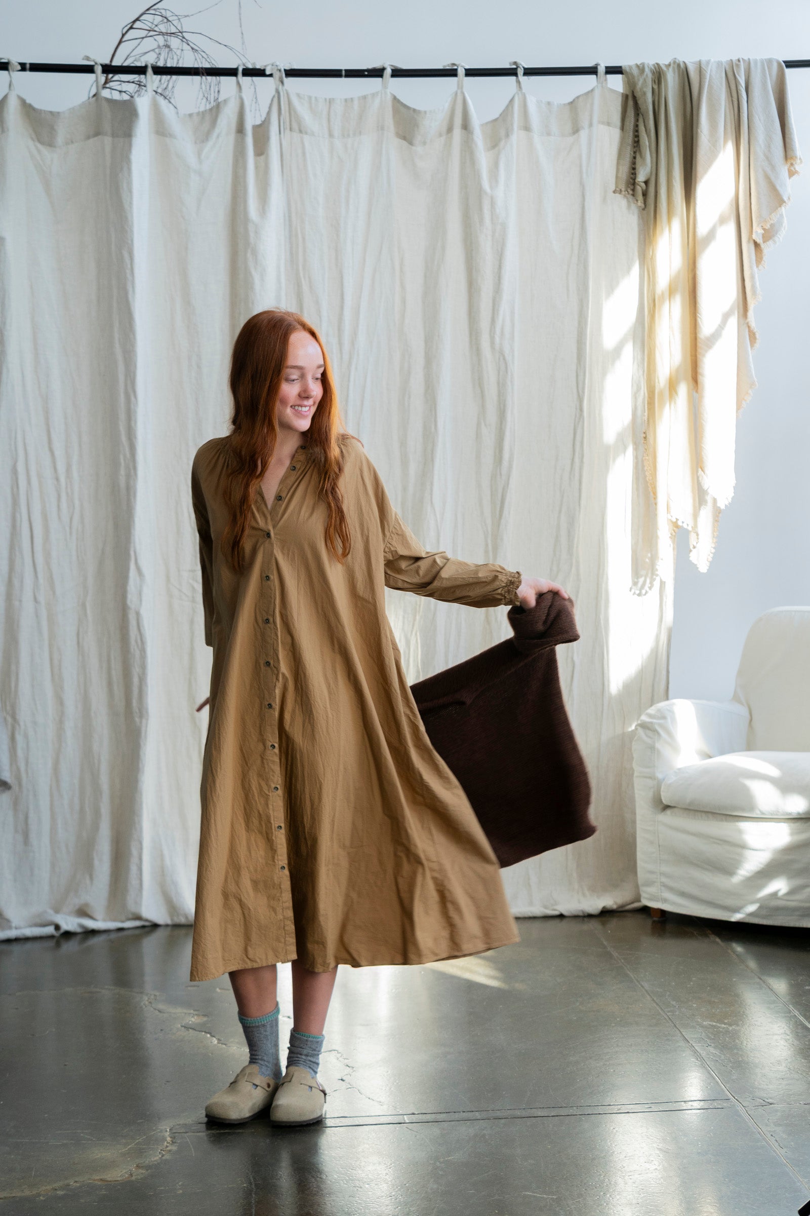 Nestled in the heart of Toorak Road, Melbourne, our boutique offers a thoughtfully curated collection of organic cotton clothing designed for the modern woman who values comfort, quality, and conscious living. Each piece in our collection is made from 100% organic cotton, combining timeless design with sustainable practices to bring you garments that feel as good as they look.

From effortlessly flowy cotton dresses and lightweight jackets to relaxed-fit pants and delicate broderie anglaise pieces, our rang