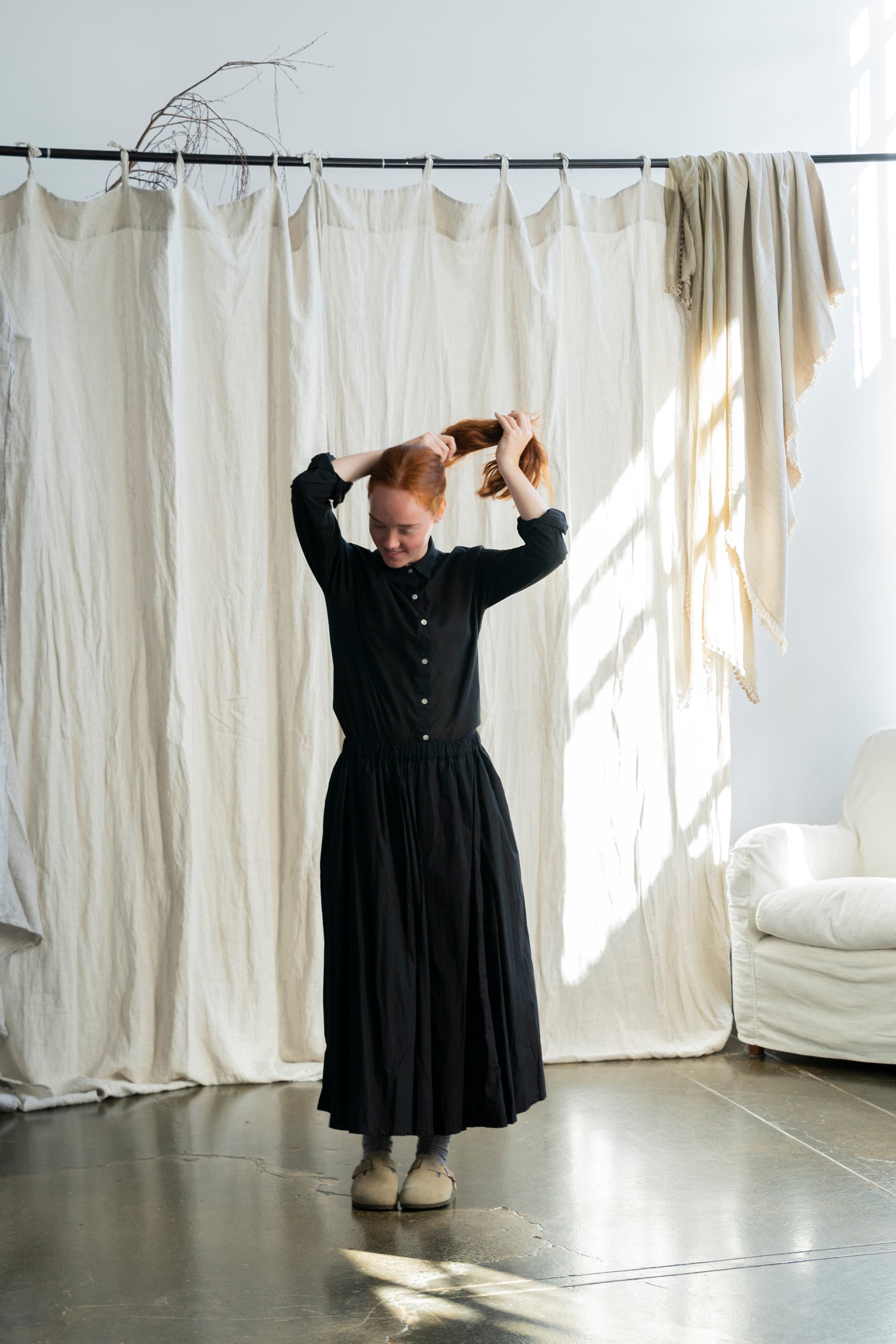Nestled in the heart of Toorak Road, Melbourne, our boutique offers a thoughtfully curated collection of organic cotton clothing designed for the modern woman who values comfort, quality, and conscious living. Each piece in our collection is made from 100% organic cotton, combining timeless design with sustainable practices to bring you garments that feel as good as they look.

From effortlessly flowy cotton dresses and lightweight jackets to relaxed-fit pants and delicate broderie anglaise pieces, our rang